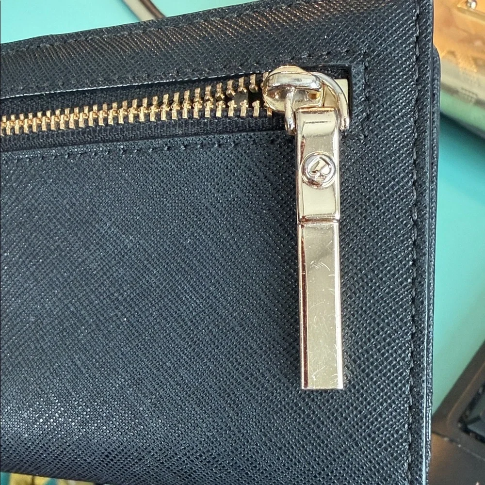 Kate Spade Black Leather Wallet clutch card holder designer bifold wristlet